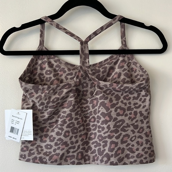 NWT Beyond Yoga cheetah print bra top - Picture 2 of 5